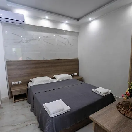 Golden Dolphin & Aparthotel *