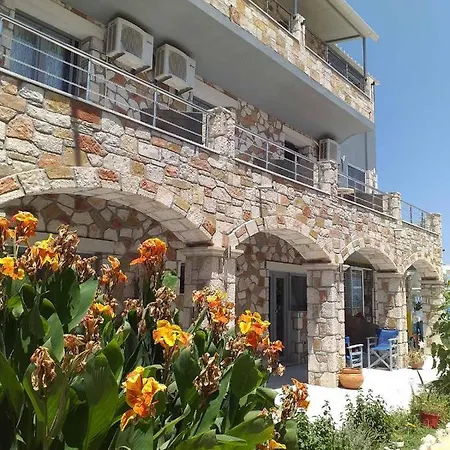 Aparthotel Golden Dolphin &